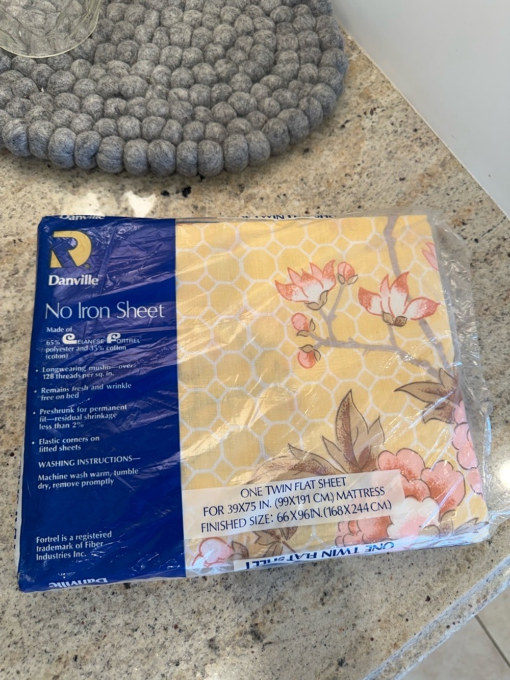 Danville Vintage No Iron Twin Flat Sheet - Yellow Floral